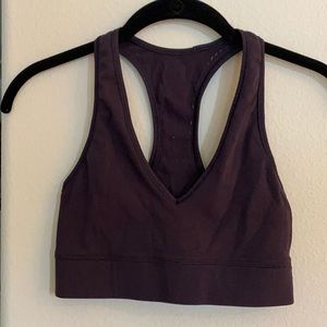 Lululemon sports bra